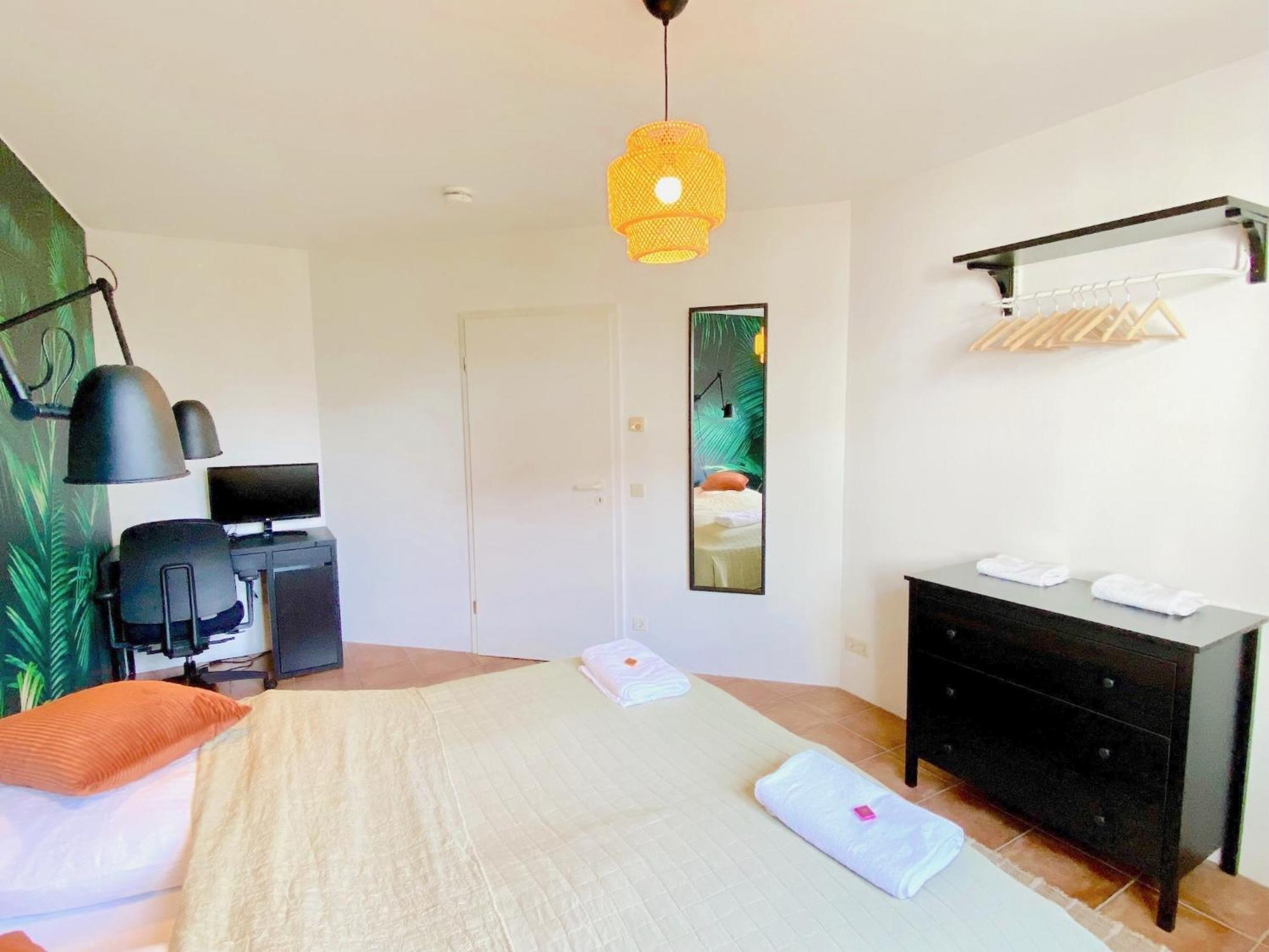 Snug Stays I 3 Zimmer Design Apartment Am See Mit Garten I Home Office I Highspeed Wifi Weßling Esterno foto